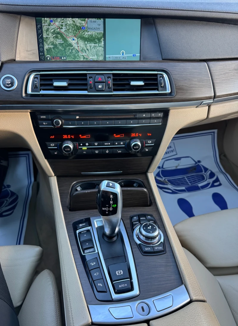 BMW 740 X-Drive, Soft Close, Distronik, Masaj, снимка 13 - Автомобили и джипове - 52938720