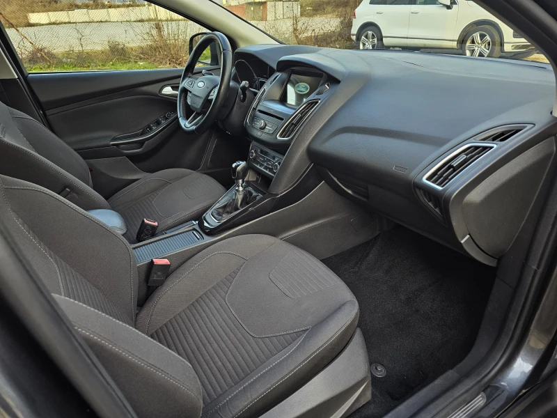 Ford Focus 1.5 TDCI TITANIUM, снимка 11 - Автомобили и джипове - 53261878