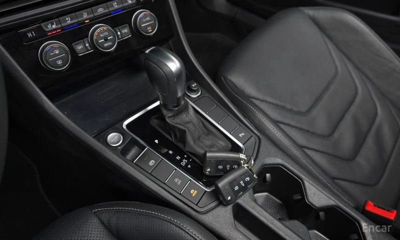 VW Jetta, снимка 9 - Автомобили и джипове - 53260934