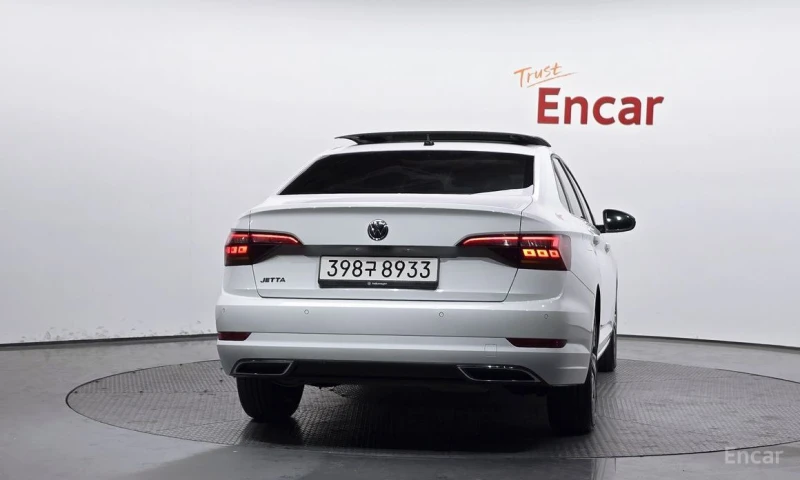 VW Jetta, снимка 4 - Автомобили и джипове - 53260934