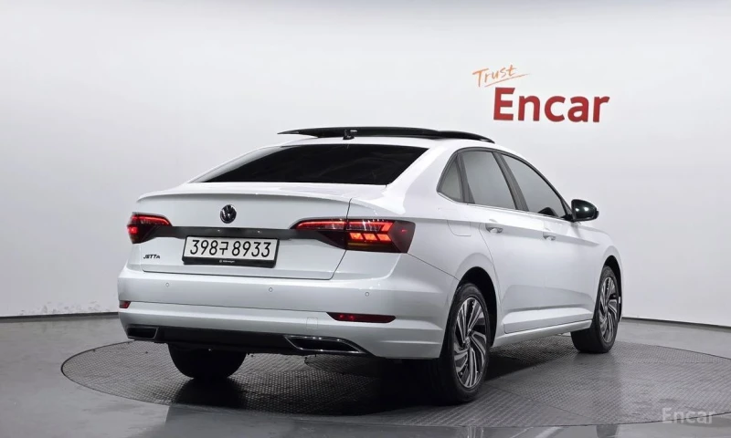 VW Jetta, снимка 2 - Автомобили и джипове - 53260934