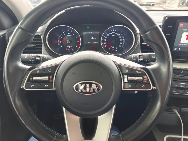 Kia Ceed 1.0 T-GDI, снимка 11 - Автомобили и джипове - 53359886