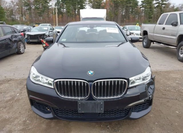 BMW 750 Alpina B7* Xdrive* хедъп* масаж* harman* Gesture, снимка 14 - Автомобили и джипове - 48479646