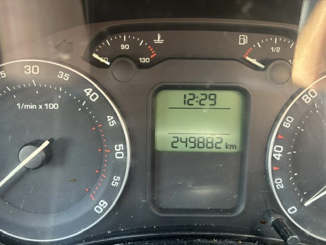 Skoda Octavia II, снимка 7 - Автомобили и джипове - 55340810