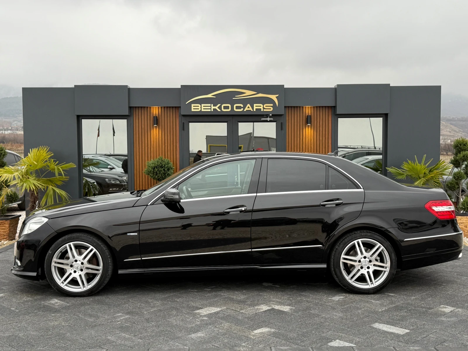 Mercedes-Benz E 350 Нов внос от Белгия//350-265коня/4-matic - изображение 5