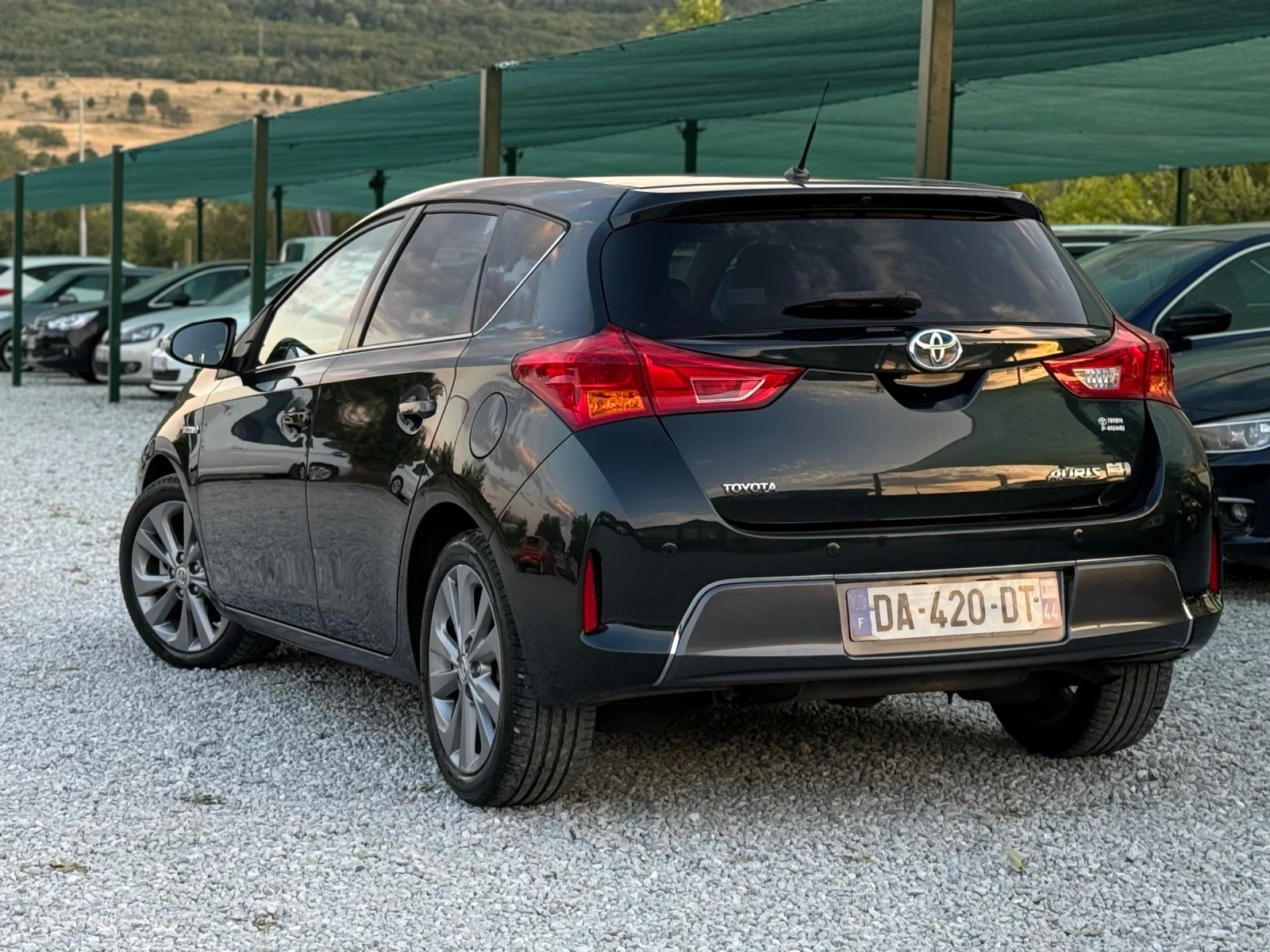 Toyota Auris 1.8 HYBRID КОЖА НАВИ ПАНО  - изображение 4