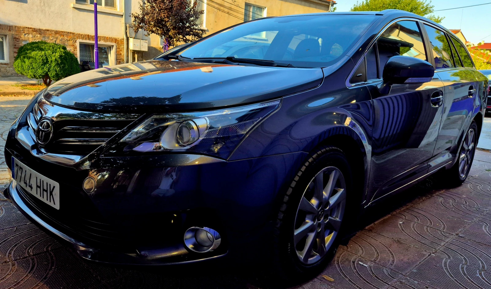 Toyota Avensis 2.0d4d-EXCLUSIVE-FACE-верига-нави-6скорости-japan - изображение 6