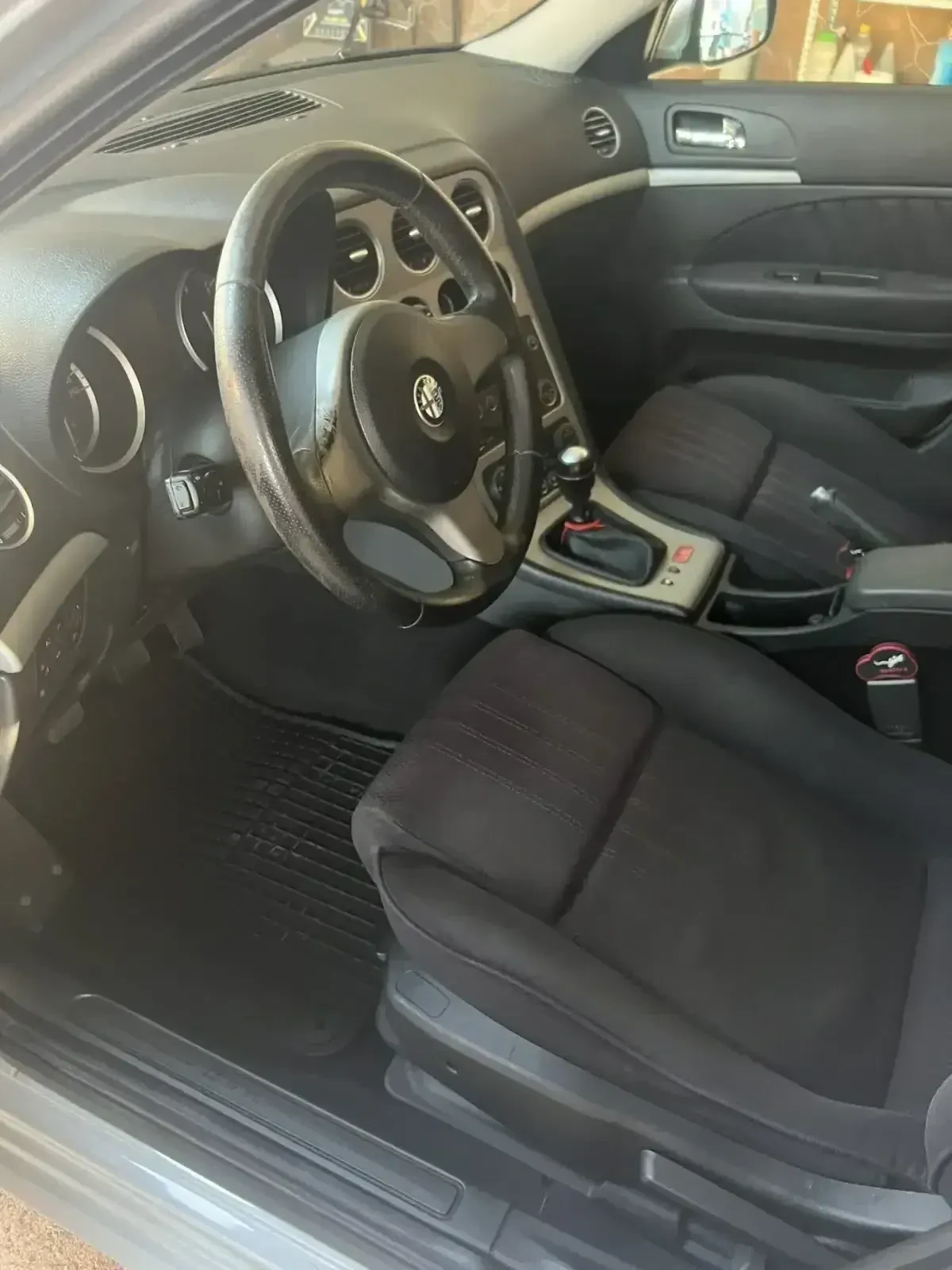Alfa Romeo 159  - изображение 2
