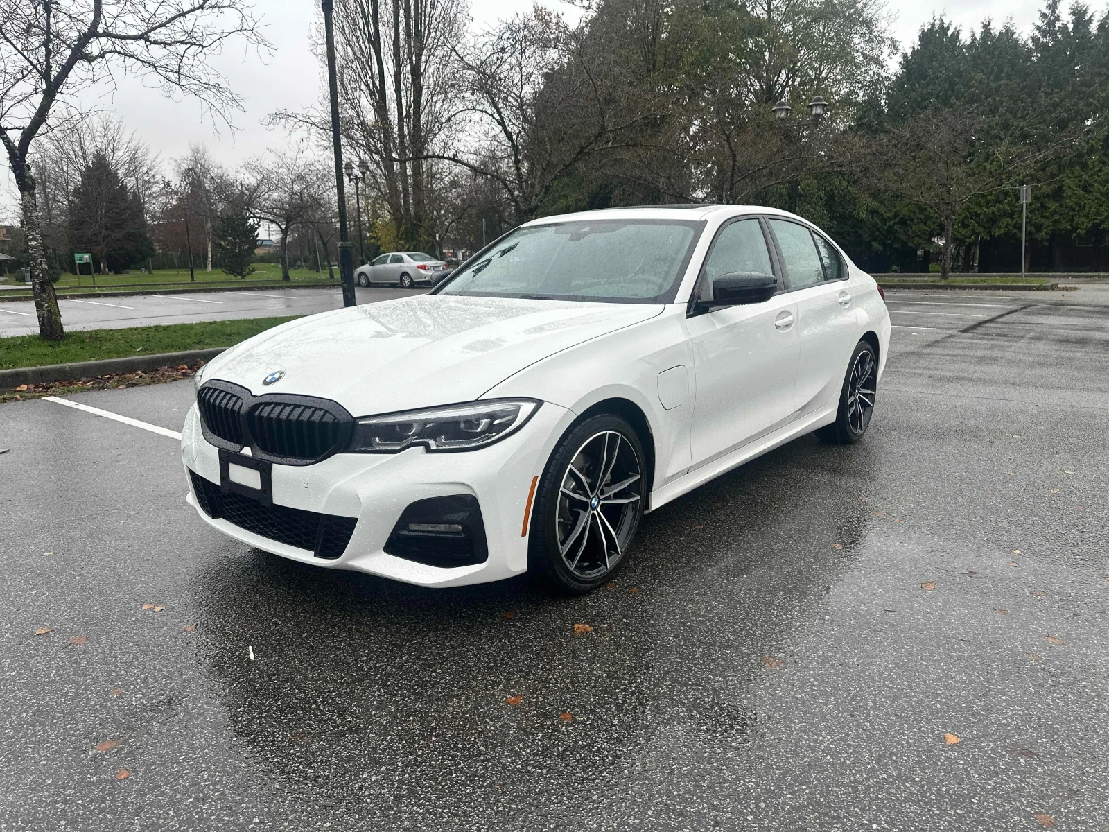 BMW 330 PLUG-IN HYBRID * * CARFAX * * ���� ������ * *  | Mobile.bg � ����������� 1