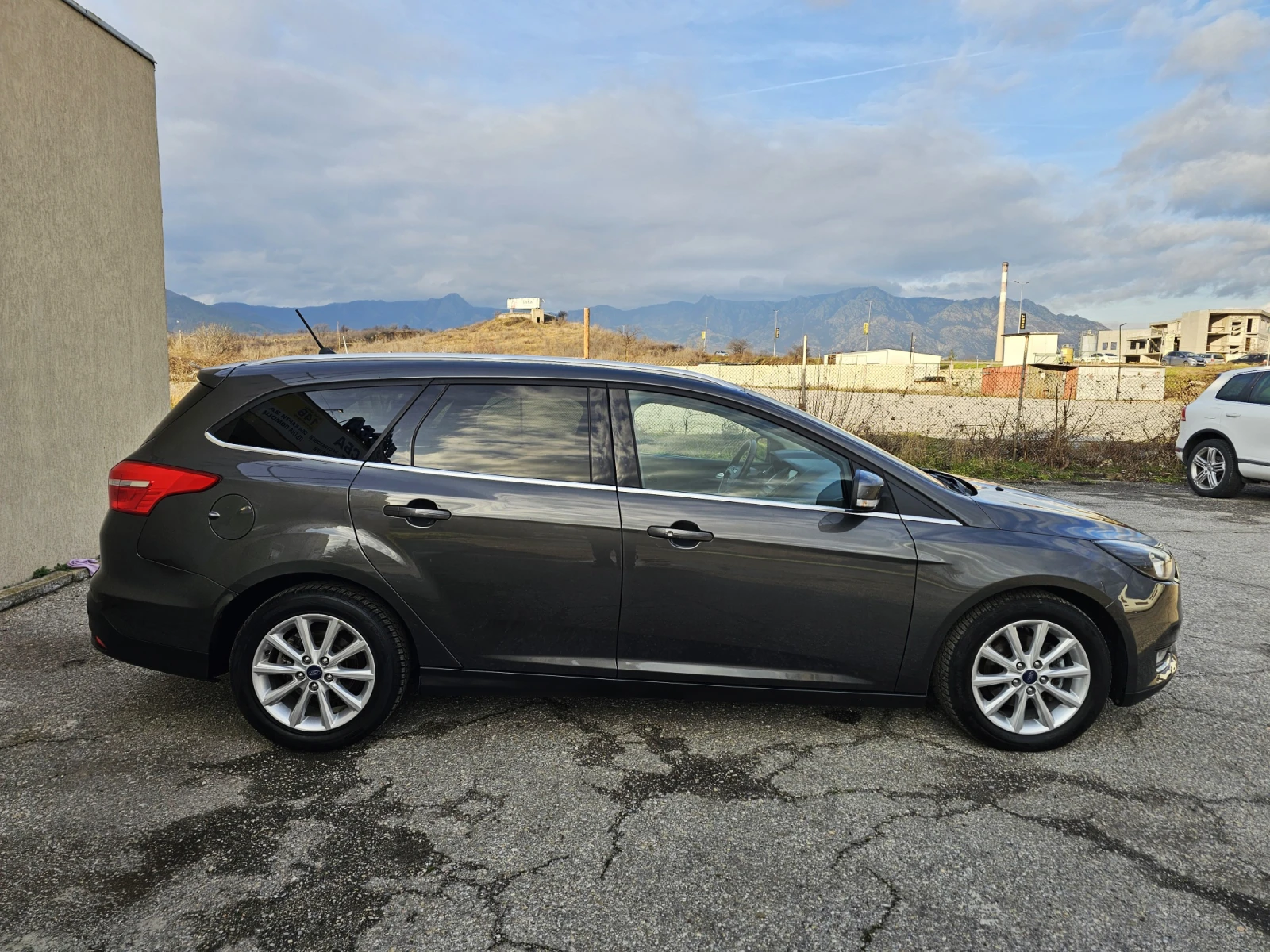 Ford Focus 1.5 TDCI TITANIUM - изображение 8