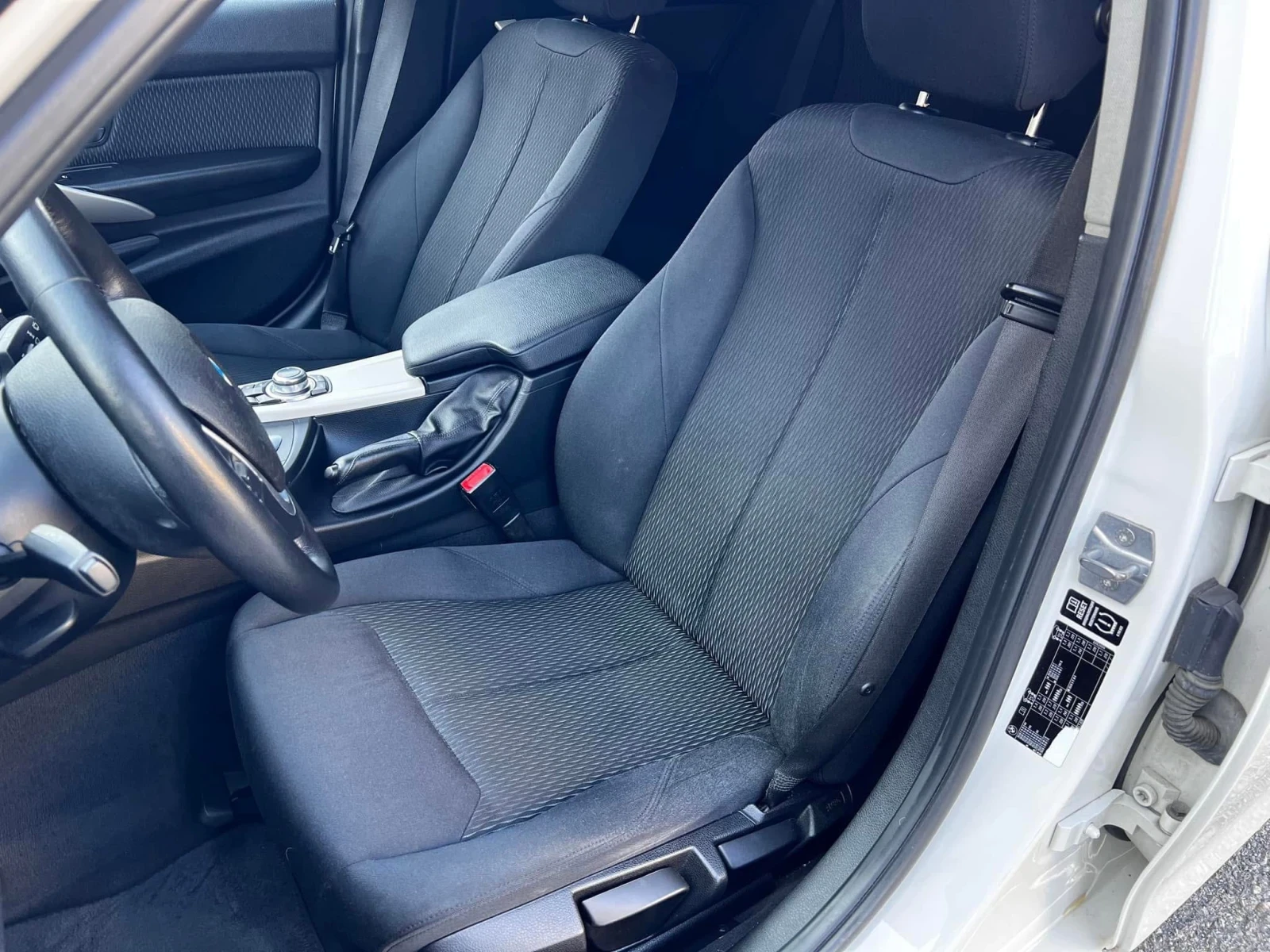 BMW 318 Automatic - изображение 8