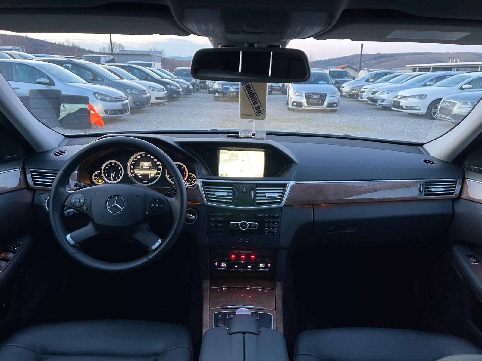 Mercedes-Benz E 350 4 Matik! 178K km!! UNIKAT!!!, снимка 10 - Автомобили и джипове - 53750916