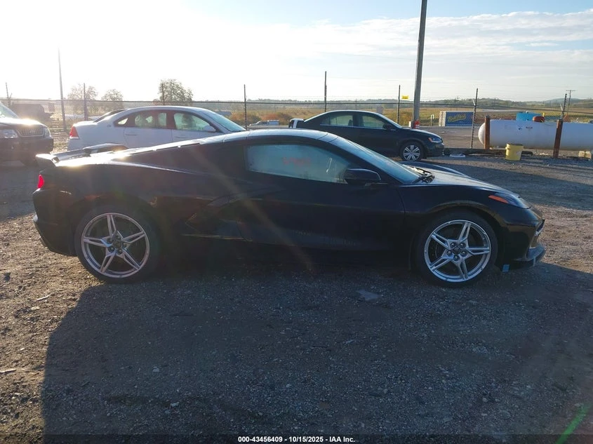 Chevrolet Corvette 6.2l Stingray Rwd 1Lt, снимка 13 - Автомобили и джипове - 53806243
