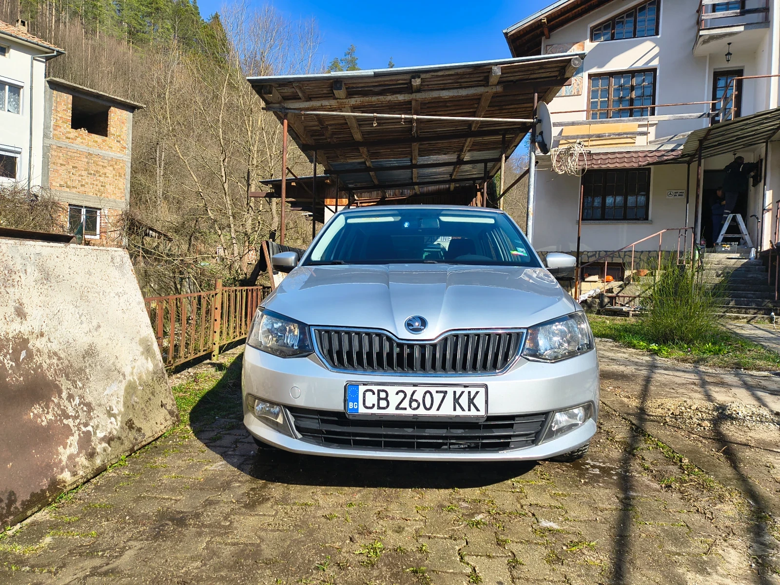 Skoda Fabia 1.2, 90 кс, бензин/газ, 4 цилиндъра, снимка 2 - Автомобили и джипове - 53893906
