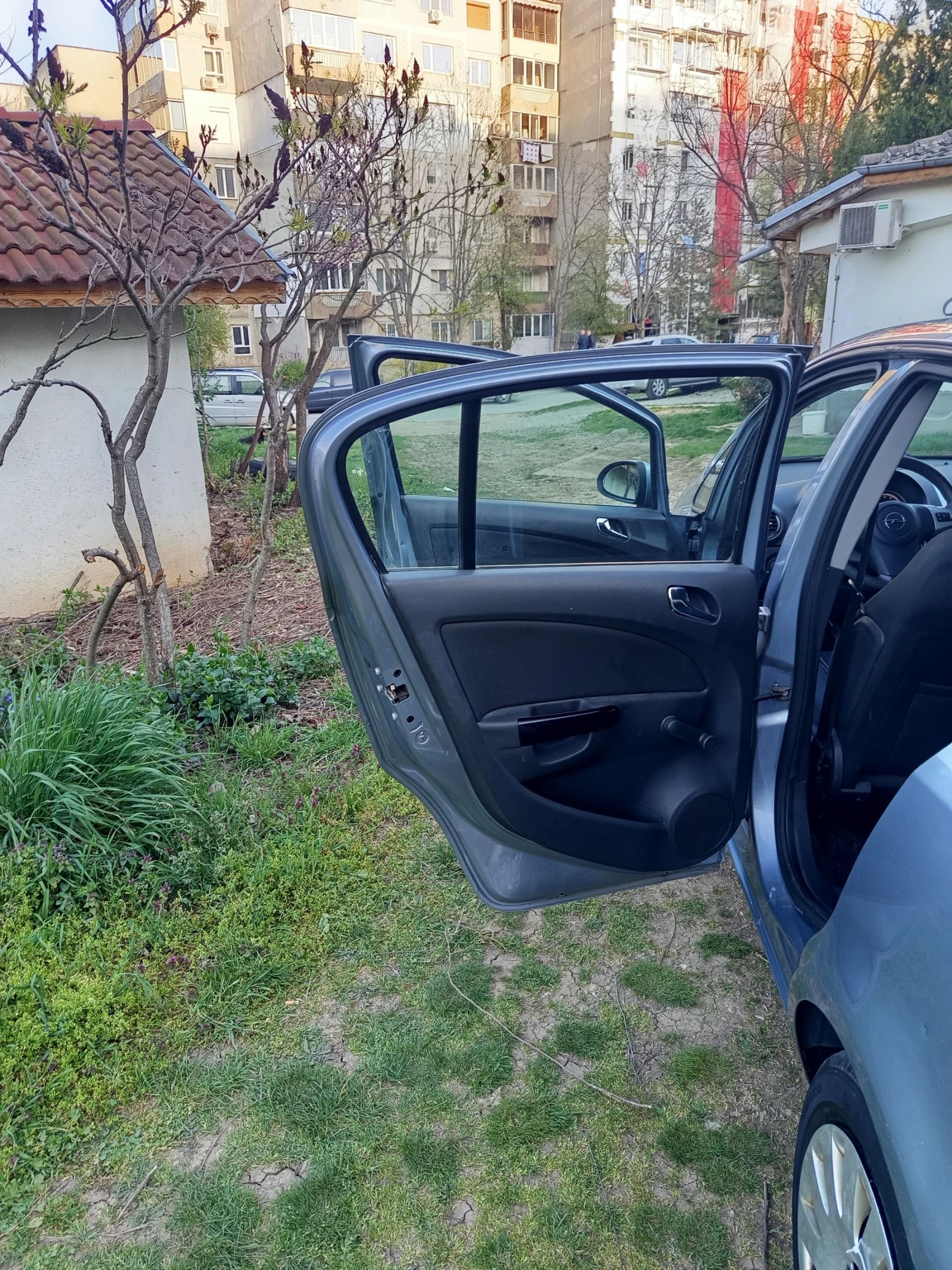 Opel Corsa 1.2i, снимка 8 - Автомобили и джипове - 54230196