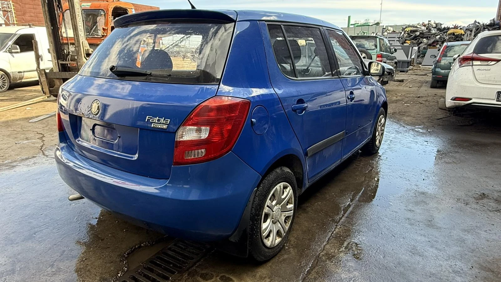 Skoda Fabia, снимка 4 - Автомобили и джипове - 54503968