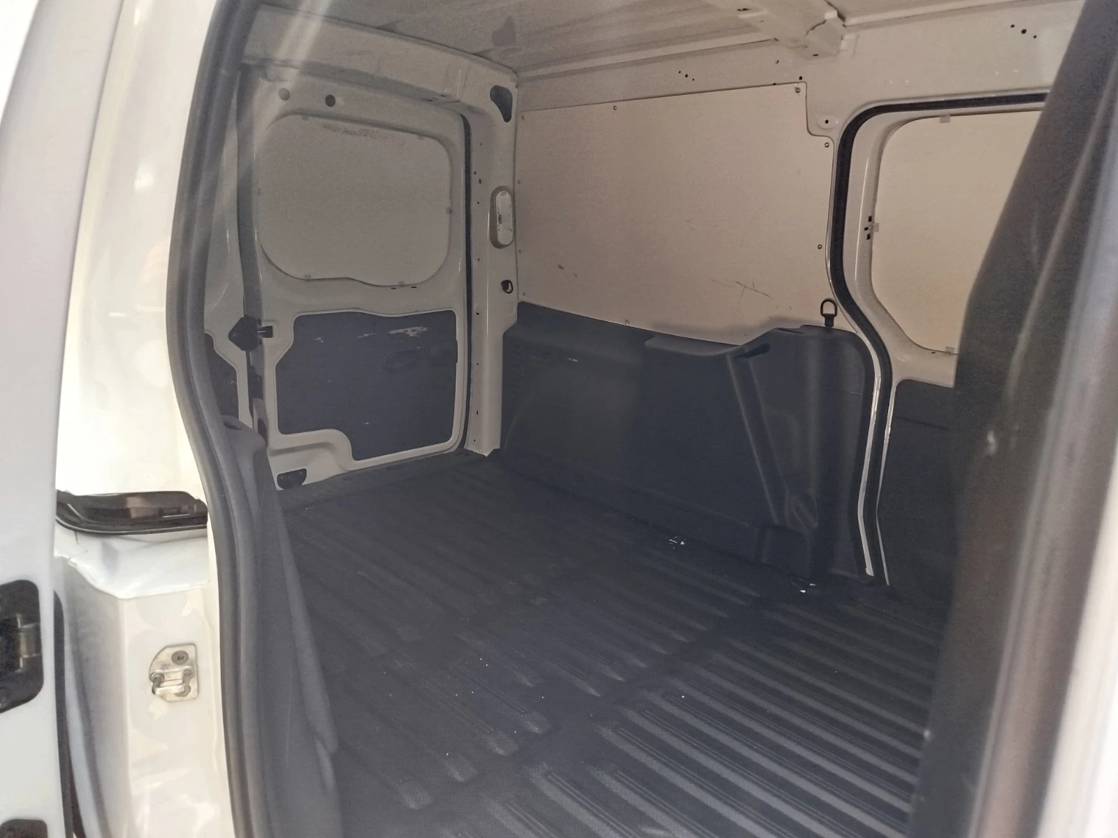 Renault Kangoo MAXI 1.5dCi/95�.�. | Mobile.bg � ����������� 16