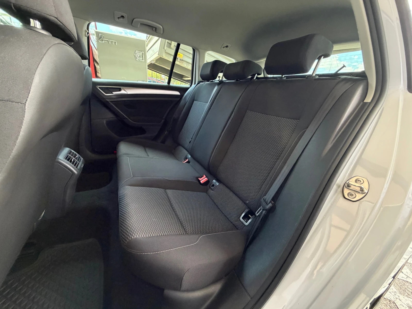 VW Golf 140хил БГ, снимка 14 - Автомобили и джипове - 55302888