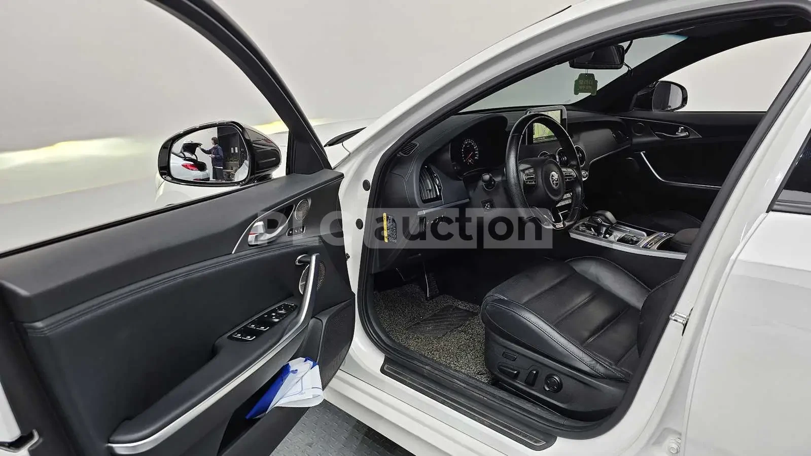 Kia Stinger GT| HUD| ОБДУХВАНЕ| 360| PANO| , снимка 10 - Автомобили и джипове - 55348543