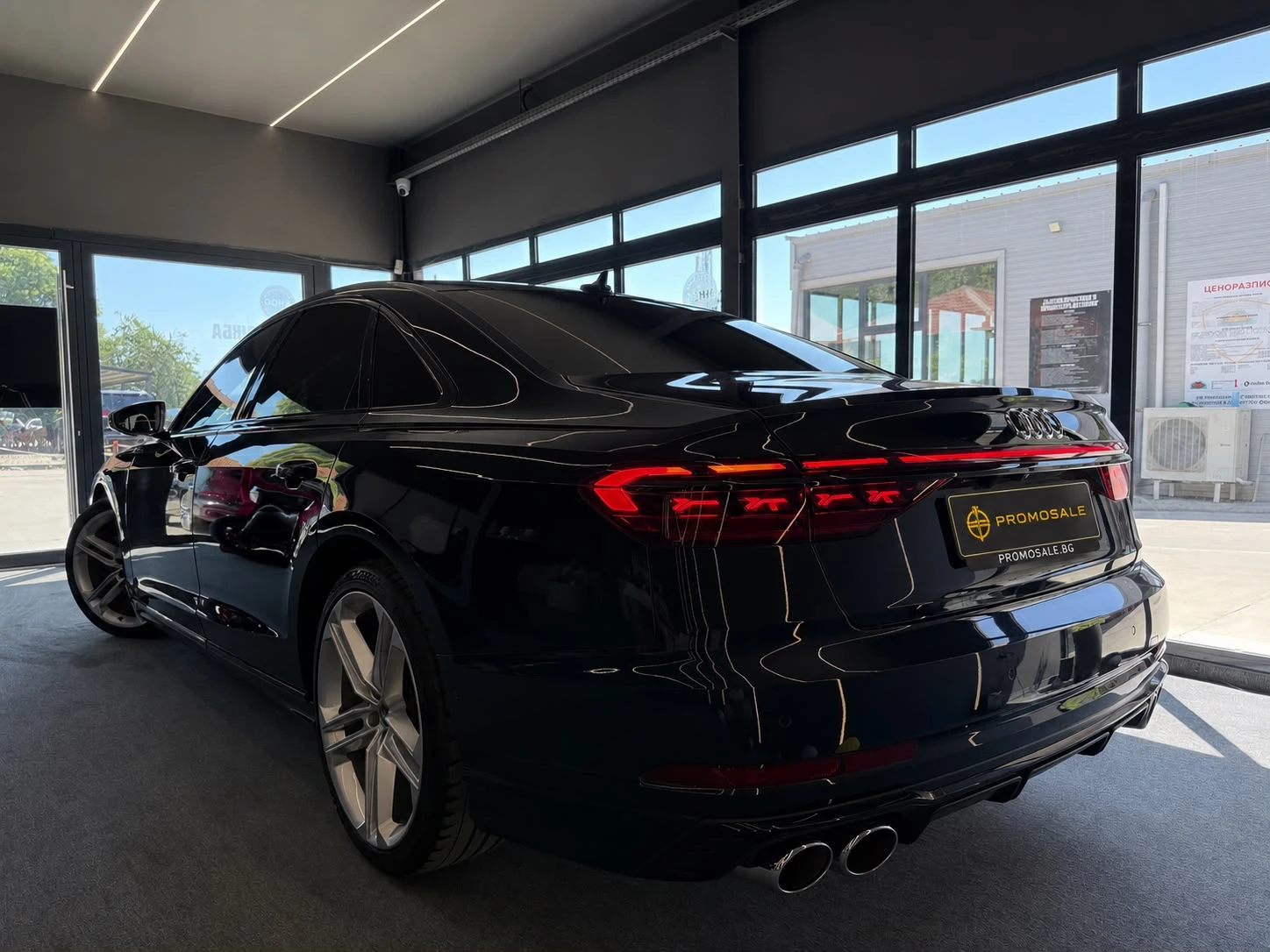Audi S8 Quattro* V8* Full* Обдух* S-Line* ЛИЗИНГ , снимка 4 - Автомобили и джипове - 55459175