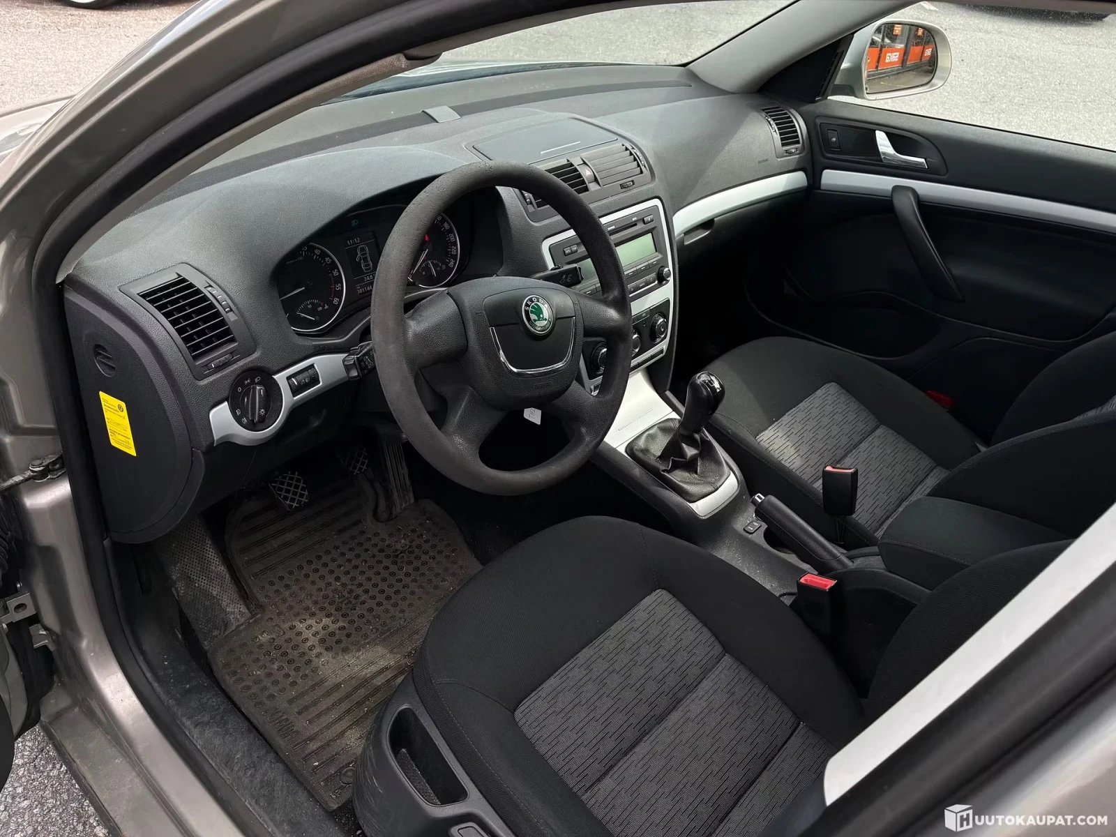 Skoda Octavia 1.6 diesel, снимка 3 - Автомобили и джипове - 55494255