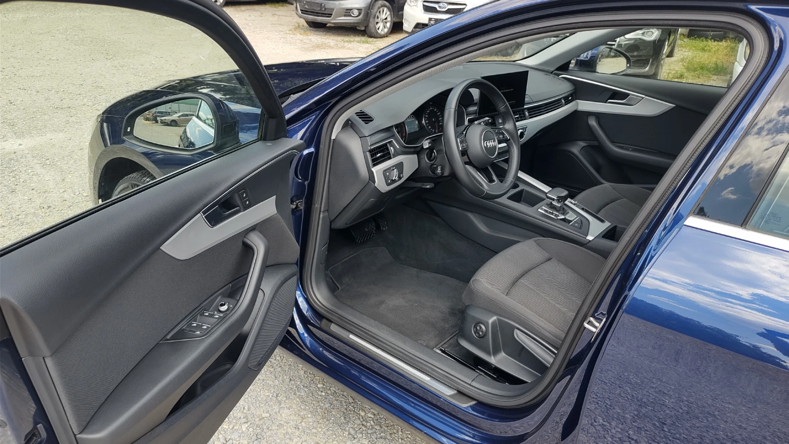 Audi A4 MILDHIBRID/DISTRONIK/MATRIX/360 camera, снимка 9 - Автомобили и джипове - 55875127