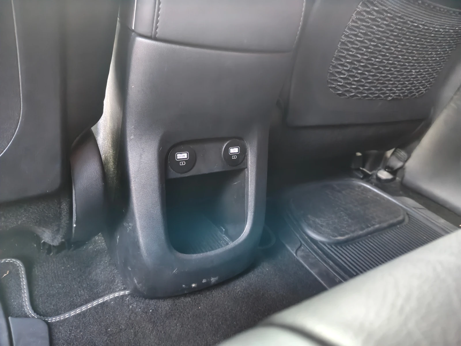 Hyundai Ioniq 5 77.7KWh* V2L* PREMIUM LINE* LED* Термопомп* CONECT, снимка 15 - Автомобили и джипове - 55958347