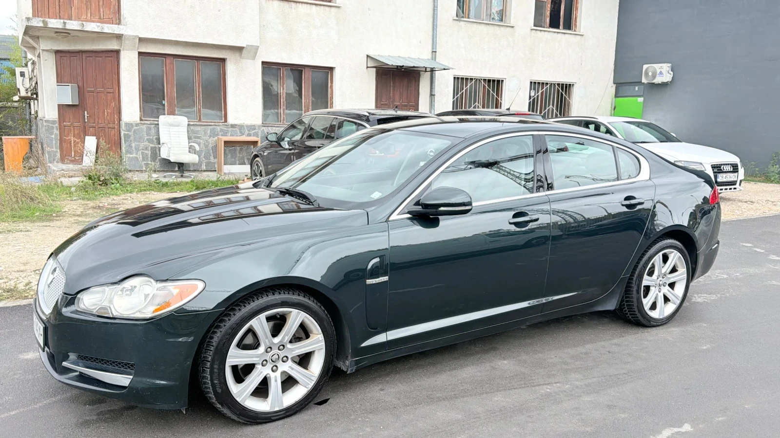 Jaguar Xf 3.0d автомат, снимка 3 - Автомобили и джипове - 56498491