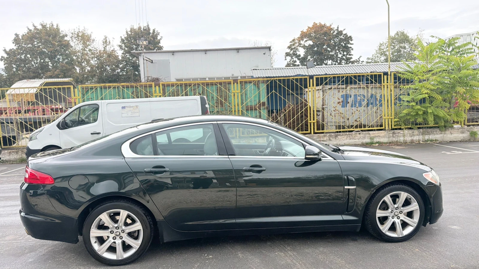 Jaguar Xf 3.0d автомат, снимка 5 - Автомобили и джипове - 56498491