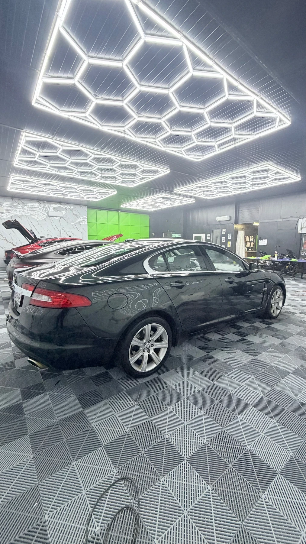 Jaguar Xf 3.0d автомат, снимка 8 - Автомобили и джипове - 56498491