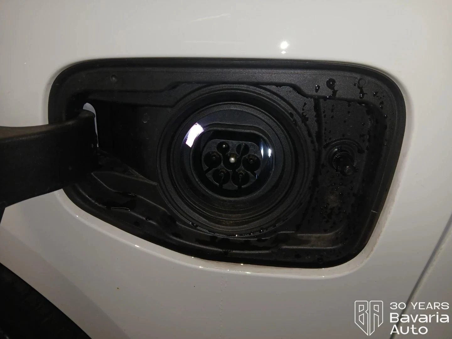 BMW 550 e xDrive Touring Steptronic, снимка 14 - Автомобили и джипове - 56506186