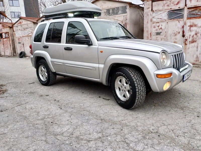 Jeep Cherokee Limited 2.8 150 Automat, снимка 5 - Автомобили и джипове - 44356191