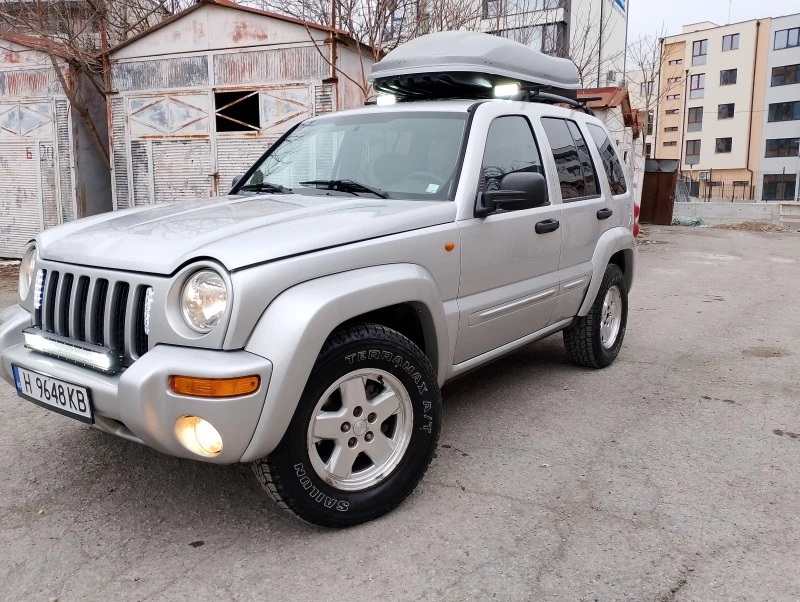 Jeep Cherokee Limited 2.8 150 Automat, снимка 4 - Автомобили и джипове - 44356191