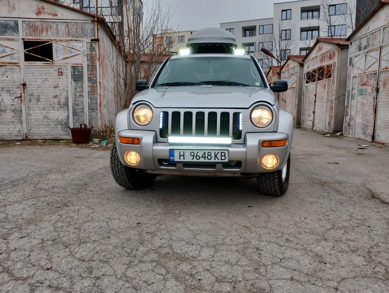 Jeep Cherokee Limited 2.8 150 Automat, снимка 1 - Автомобили и джипове - 44356191