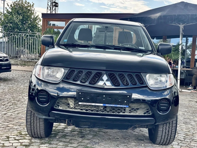 Mitsubishi L200 2.5 4х4, снимка 8 - Автомобили и джипове - 47310532