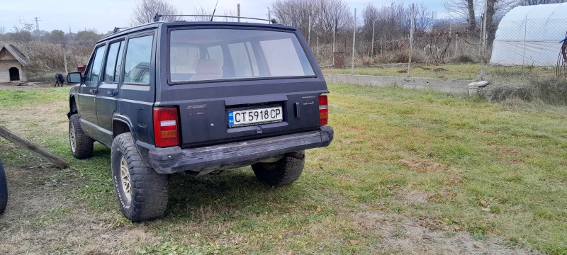 Jeep Cherokee 2.5 Бензин на части, снимка 4 - Автомобили и джипове - 48116212