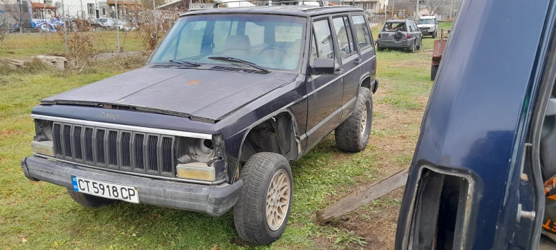 Jeep Cherokee 2.5 Бензин на части, снимка 3 - Автомобили и джипове - 48116212