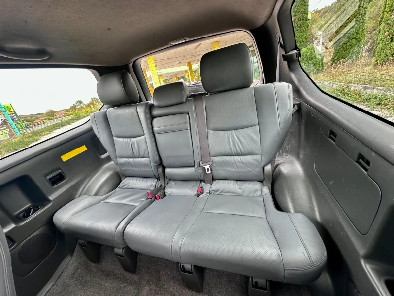 Toyota Land cruiser 3.0 D4D АВТОМАТ НАВИ ПОДГРЯВАНЕ ИТАЛИЯ!!!!, снимка 10 - Автомобили и джипове - 51847159