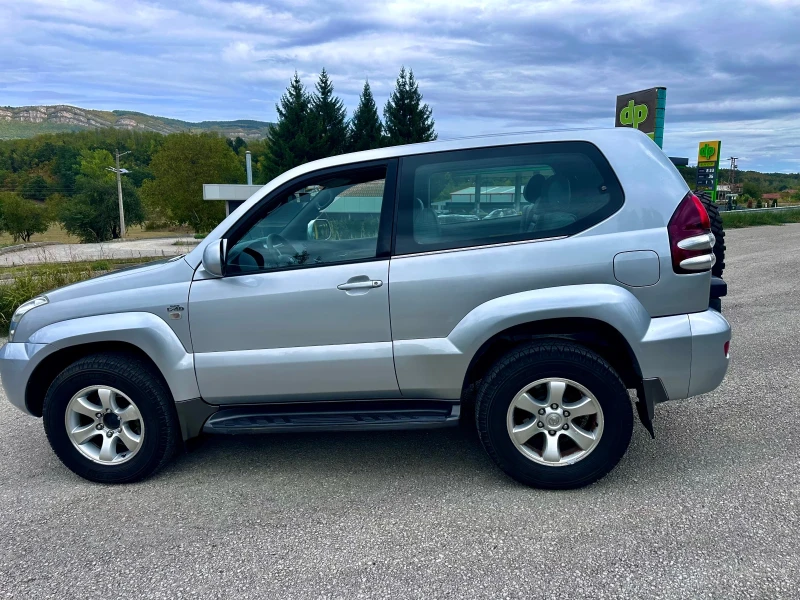 Toyota Land cruiser 3.0 D4D АВТОМАТ НАВИ ПОДГРЯВАНЕ ИТАЛИЯ!!!!, снимка 4 - Автомобили и джипове - 51847159