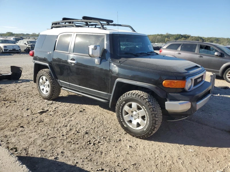 Toyota Fj cruiser 4x4 w/Rear Wheel Drive, снимка 2 - Автомобили и джипове - 52723427