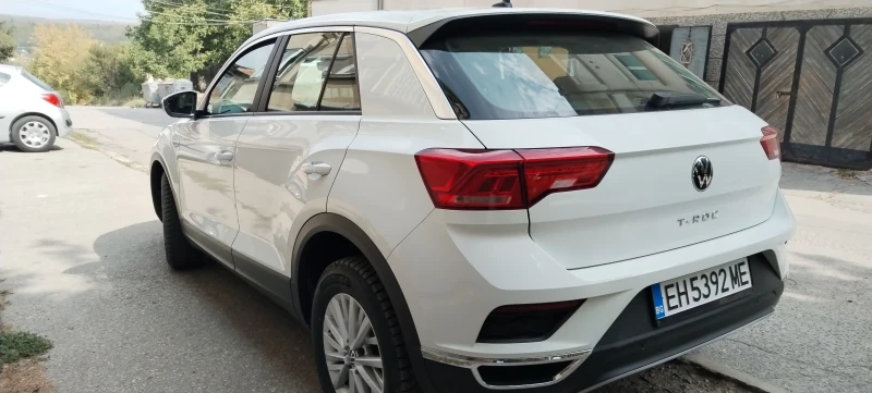 VW T-Roc 2.0 дизел, снимка 3 - Автомобили и джипове - 53303266