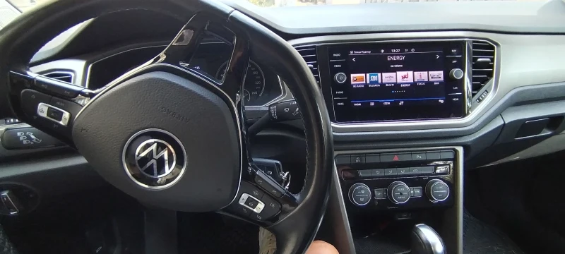 VW T-Roc 2.0 дизел, снимка 6 - Автомобили и джипове - 53303266
