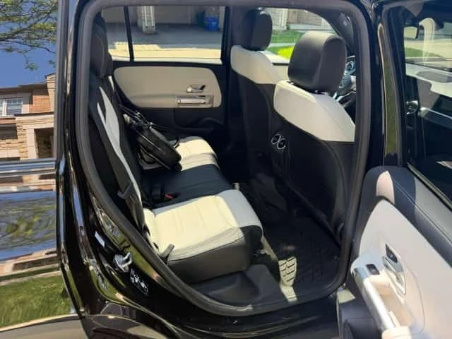 Mercedes-Benz GLB 250 АМГ ПАКЕТ/ПОДГРЕВ/ПАМЕТ/ПАНО/CARFAX/ФИНАНСИРАНЕ, снимка 10 - Автомобили и джипове - 54703182