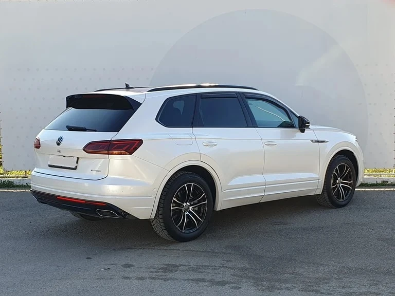 VW Touareg R Line, снимка 3 - Автомобили и джипове - 54899823