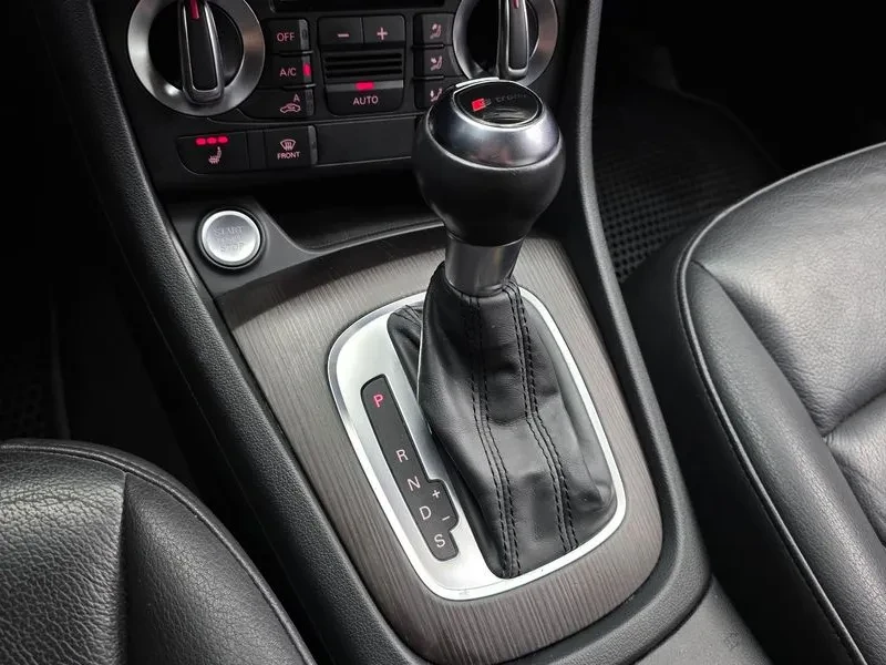 Audi Q3 2.0 TDI Quattro - САМО 30% АВАНС, снимка 9 - Автомобили и джипове - 56066425