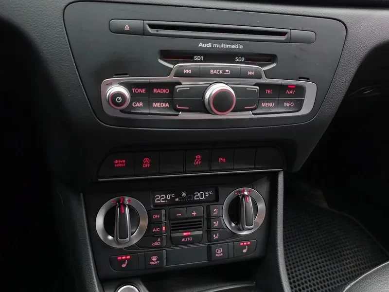 Audi Q3 2.0 TDI Quattro - САМО 30% АВАНС, снимка 16 - Автомобили и джипове - 56066425