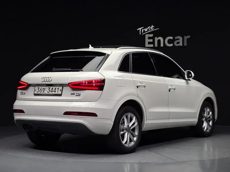 Audi Q3 2.0 TDI Quattro - САМО 30% АВАНС, снимка 2 - Автомобили и джипове - 56066425