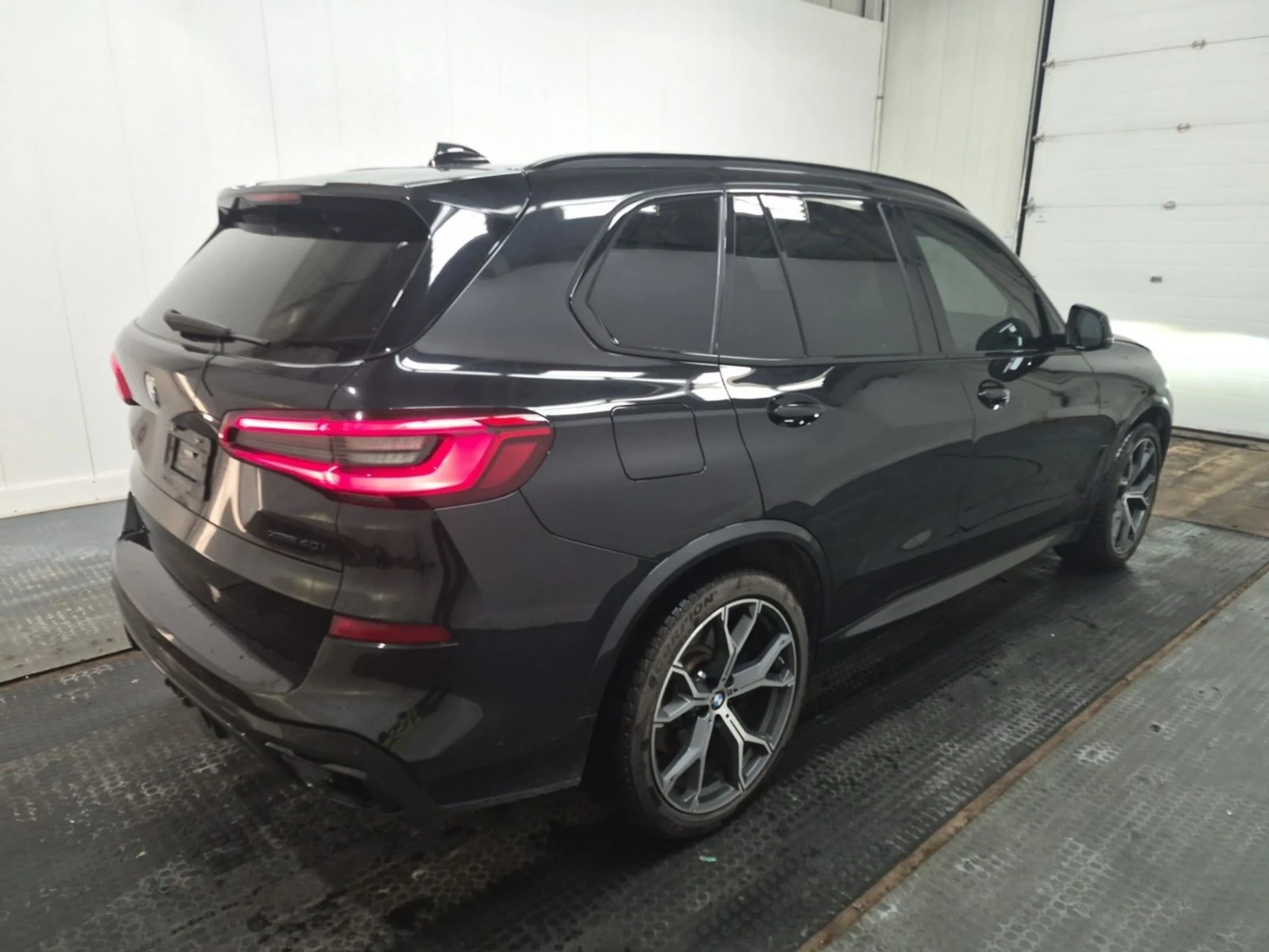 BMW X5 XDRIVE40I* АвтоКредит* (ЦЕНА ДО БГ), снимка 3 - Автомобили и джипове - 54345653