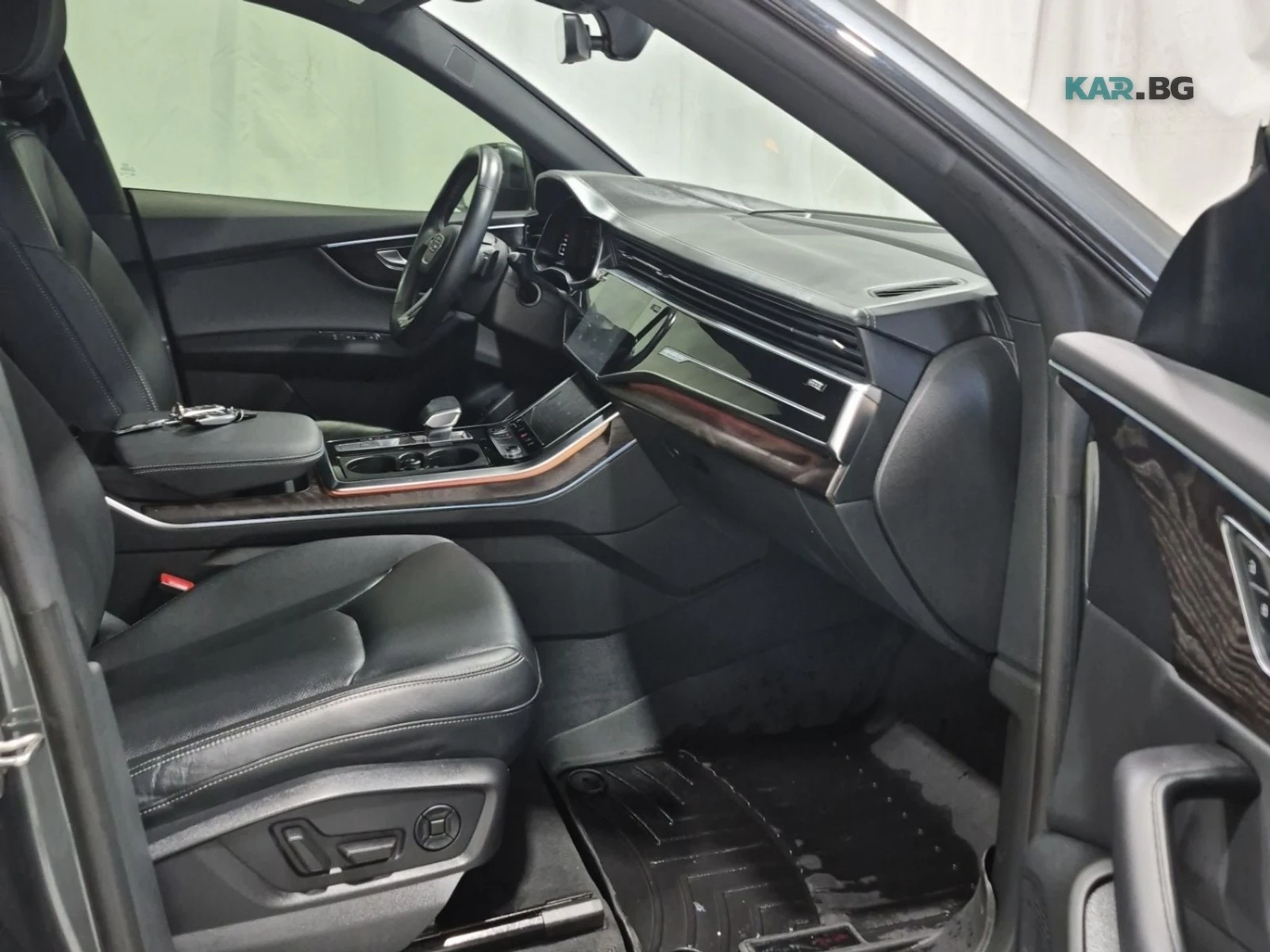 Audi Q8 Prestige * Matrix * АвтоКредит * (ЦЕНА ДО БГ), снимка 15 - Автомобили и джипове - 55105740