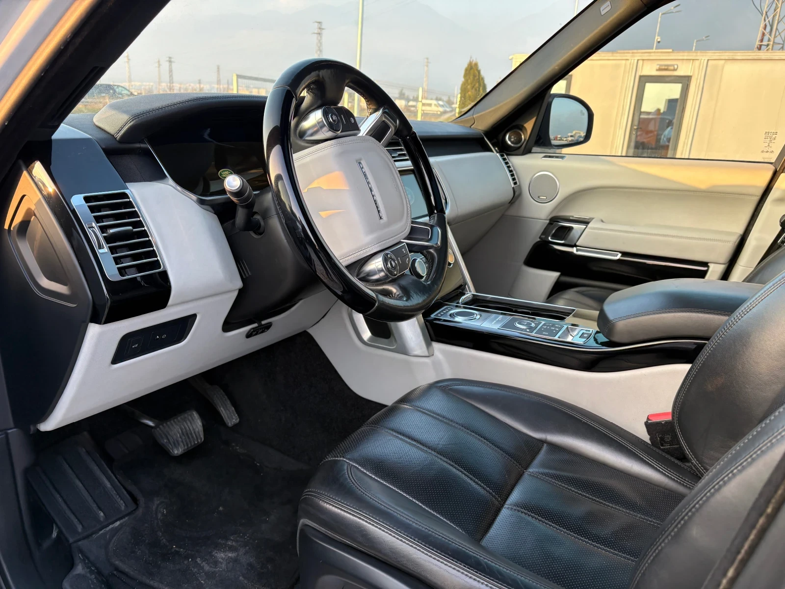 Land Rover Range rover Vogue, снимка 8 - Автомобили и джипове - 55249247